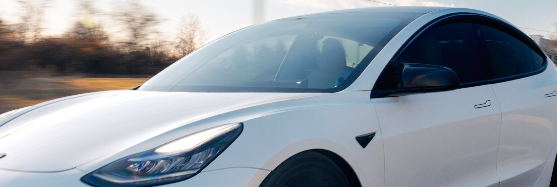 elektromos autó szélvédő